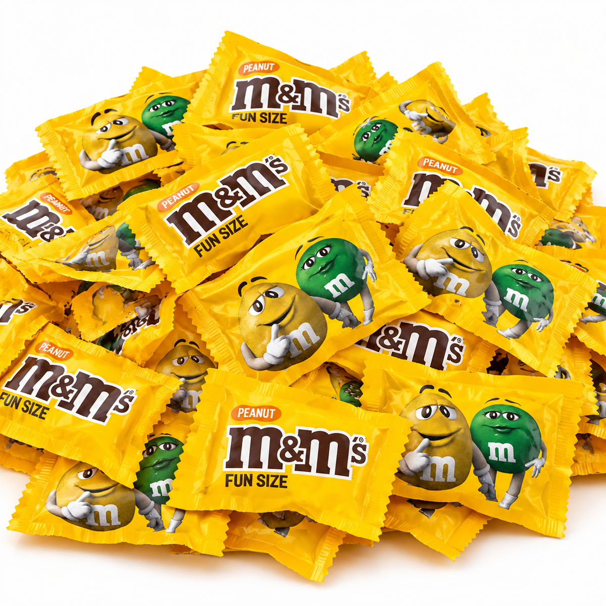 1 lb M&M's Peanut Chocolate Candy Fun Size, Bulk Bag, Individually Wrapped Mini Packs, Chocolate Covered Peanuts, Halloween, Parties & Candy Bowls